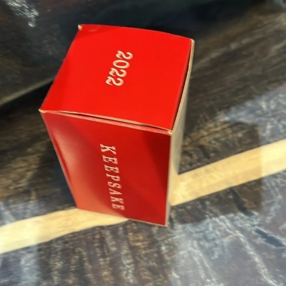 2022 Hallmark KEEPSAKE 